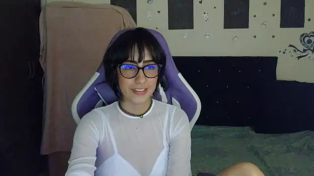 AvlieQueen online show from 07.01.26