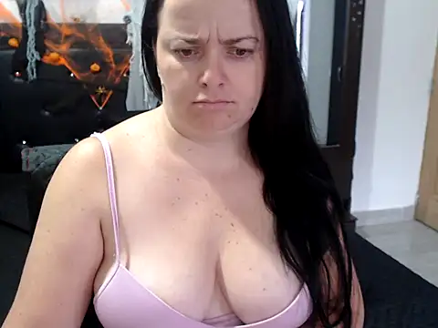 BrianaBarbes online show from 10.02.25