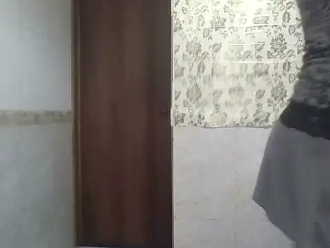 Snapshot of MiyaHottie chatting on 10.19.25 MiyaHottie online show from 10.19.25