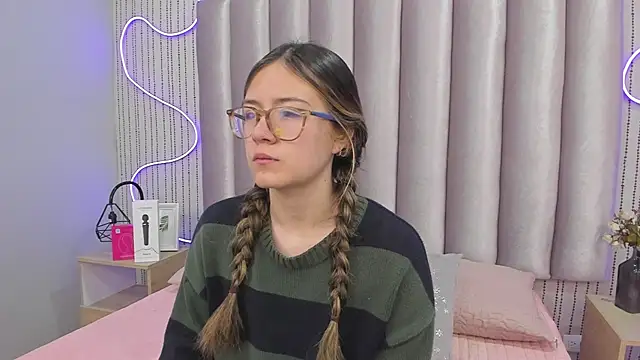 SamanthaPeachss online show from 01.06.26