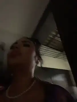 MaddyGray  online show from 12.04.25