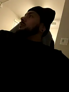 Snapshot of Bbrn69official chatting on 09.18.25 Bbrn69official online show from 09.18.25