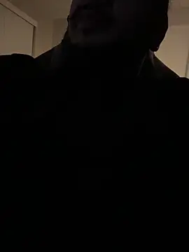 Snapshot of Bbrn69official chatting on 09.28.25 Bbrn69official online show from 09.28.25