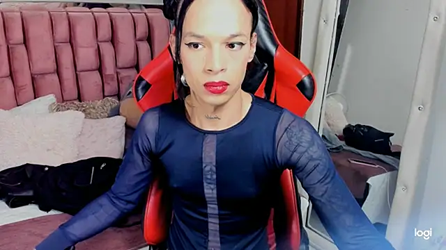 Snapshot of sara_slut21 chatting on 01.16.25 sara slut21 online show from 01.16.25