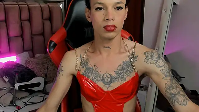 Snapshot of sara_slut21 chatting on 02.22.25 sara slut21 online show from 02.22.25