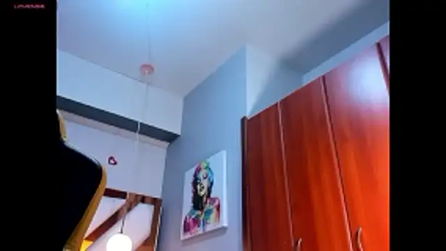 Snapshot of sara_slut21 chatting on 11.16.25 sara slut21 online show from 11.16.25