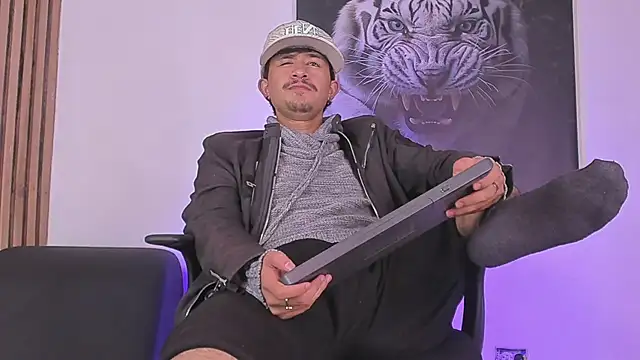 DimitriDeluxe online show from 09.28.25