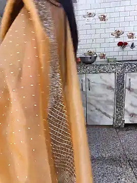 Snapshot of Shalu_G chatting on 10.03.25 Shalu G online show from 10.03.25