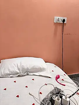 Snapshot of Shalu_G chatting on 10.22.25 Shalu G online show from 10.22.25