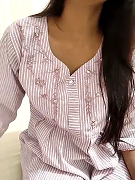 Snapshot of Shalu_G chatting on 10.31.25 Shalu G online show from 10.31.25