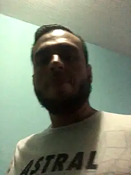 Snapshot of Alexitho25 chatting on 09.17.25 Alexitho25 online show from 09.17.25