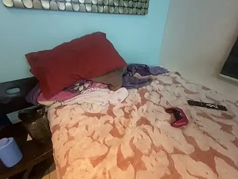 Snapshot of Alexitho25 chatting on 09.26.25 Alexitho25 online show from 09.26.25