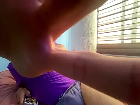 Snapshot of Alexitho25 chatting on 10.03.25 Alexitho25 online show from 10.03.25