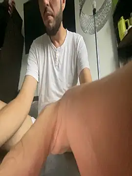 Snapshot of Alexitho25 chatting on 10.11.25 Alexitho25 online show from 10.11.25