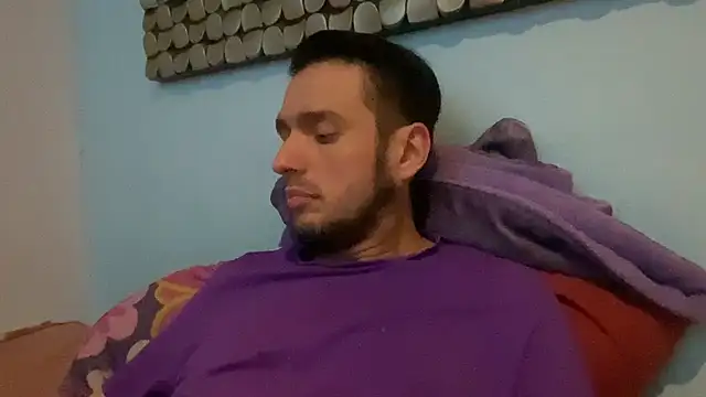 Snapshot of Alexitho25 chatting on 10.21.25 Alexitho25 online show from 10.21.25