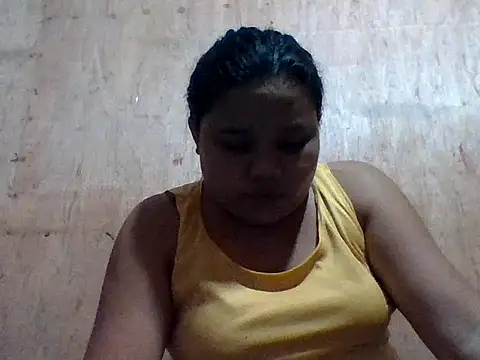 Snapshot of tender_amy chatting on 10.03.25 tender amy online show from 10.03.25