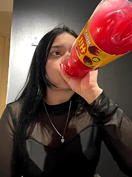 Emily Rivers  online show from 09.17.25