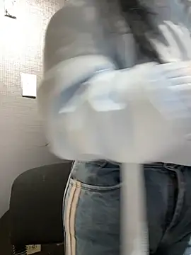 Emily Rivers  online show from 09.19.25