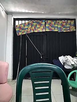 Snapshot of dayana2021 chatting on 10.06.25 dayana2021 online show from 10.06.25