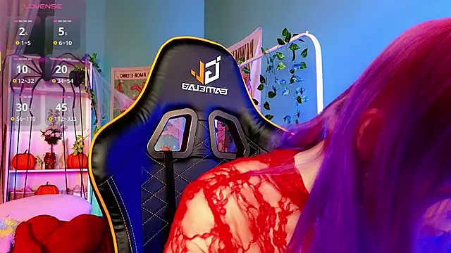 Kiara Dream online show from 10.28.25