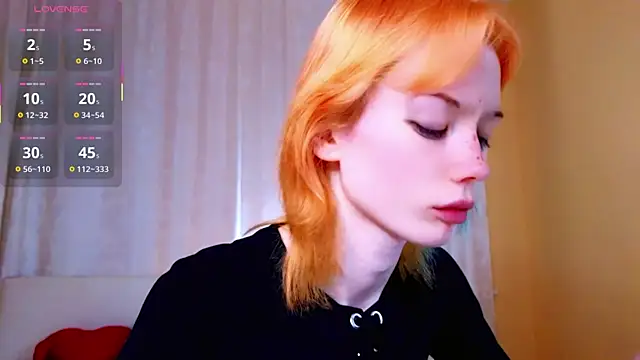 Snapshot of Kiara_Dream chatting on 06.14.26 Kiara Dream online show from 06.14.26