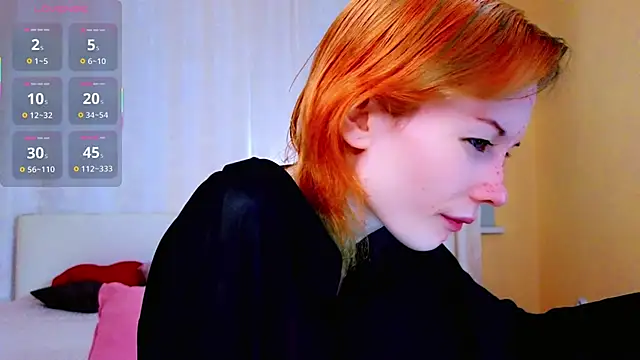 Snapshot of Kiara_Dream chatting on 06.17.26 Kiara Dream online show from 06.17.26