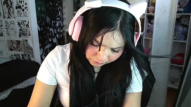Snapshot of suesomi chatting on 09.11.25 suesomi online show from 09.11.25