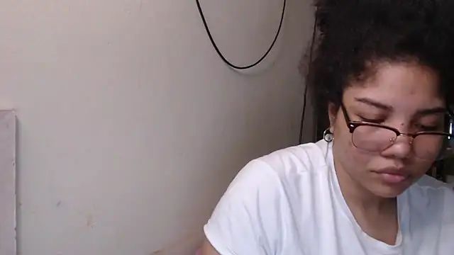 Snapshot of madelene chatting on 12.24.24 madelene online show from 12.24.24