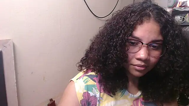 Snapshot of madelene chatting on 02.23.25 madelene online show from 02.23.25