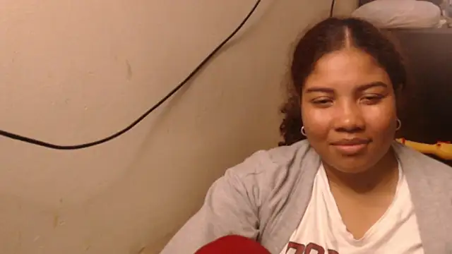 Snapshot of madelene chatting on 02.25.26 madelene online show from 02.25.26