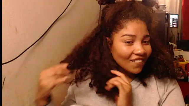 Snapshot of madelene chatting on 03.18.26 madelene online show from 03.18.26