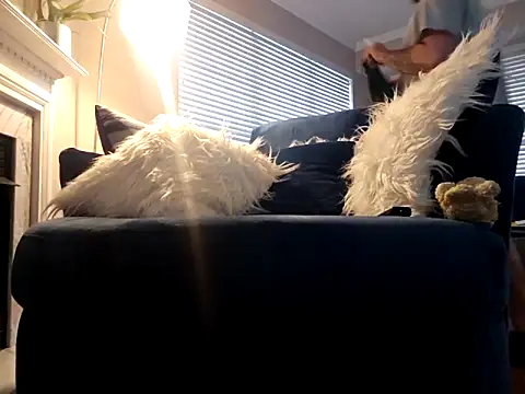 justmefreakynsneaky online show from 09.16.25