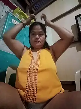 Snapshot of DignaRocero chatting on 09.27.25 DignaRocero online show from 09.27.25