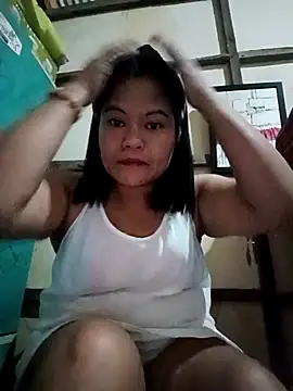 Snapshot of DignaRocero chatting on 10.09.25 DignaRocero online show from 10.09.25