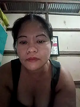 Snapshot of DignaRocero chatting on 10.16.25 DignaRocero online show from 10.16.25