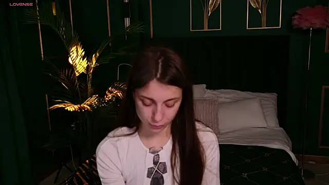 Snapshot of Eileen_Delight chatting on 09.15.25 Eileen Delight online show from 09.15.25