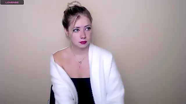 AliceHotty  online show from 09.18.25