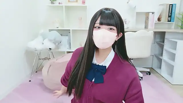 Snapshot of Reina_Fcup chatting on 10.20.25 Reina Fcup online show from 10.20.25