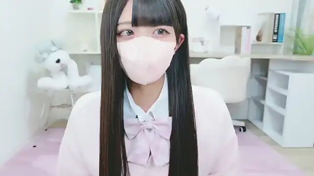 Snapshot of Reina_Fcup chatting on 10.23.25 Reina Fcup online show from 10.23.25