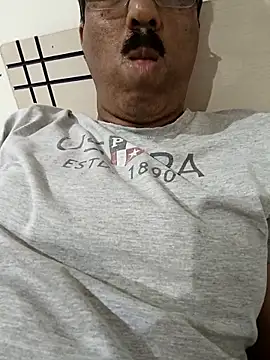 moonflower25 online show from 10.02.25