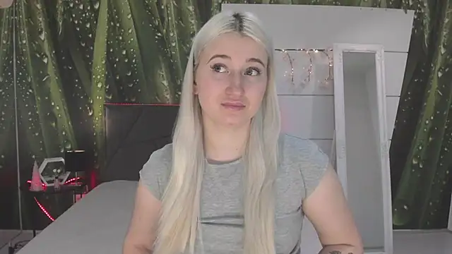 HollyTailors online show from 02.22.26