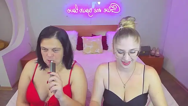 Your Exstasy online show from 10.20.25