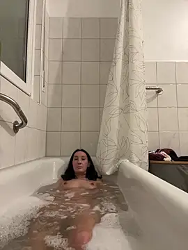 Emilia Mausi online show from 04.13.26