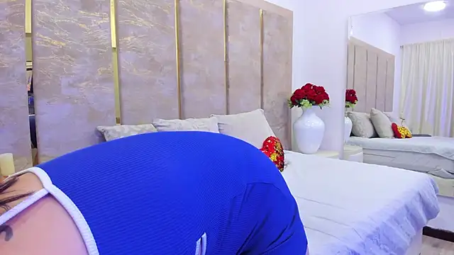 MiaWelkin online show from 09.14.25