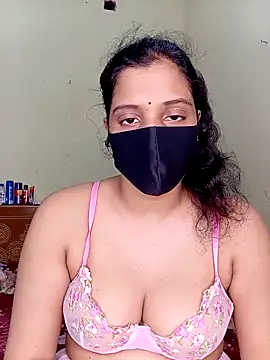 Rose-luckey online show from 11.14.25