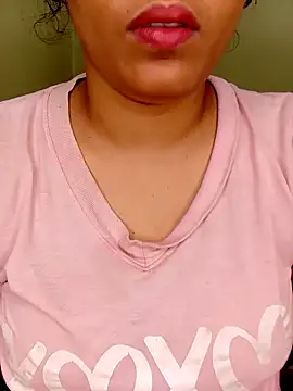 Rose-luckey online show from 04.20.26