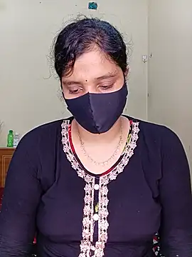 Rose-luckey online show from 05.18.26