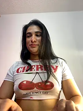 Snapshot of alice_shyness chatting on 10.14.25 alice shyness online show from 10.14.25