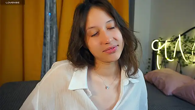 BeckyBurgh online show from 10.16.25