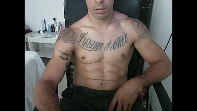 Snapshot of mckanna chatting on 09.12.25 mckanna online show from 09.12.25